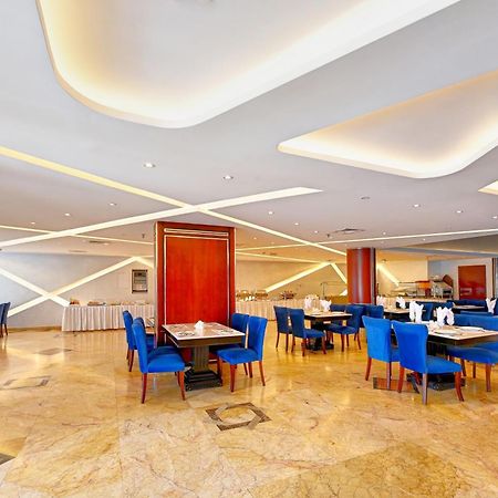 Al Bustan Hotel Szardża Zewnętrze zdjęcie