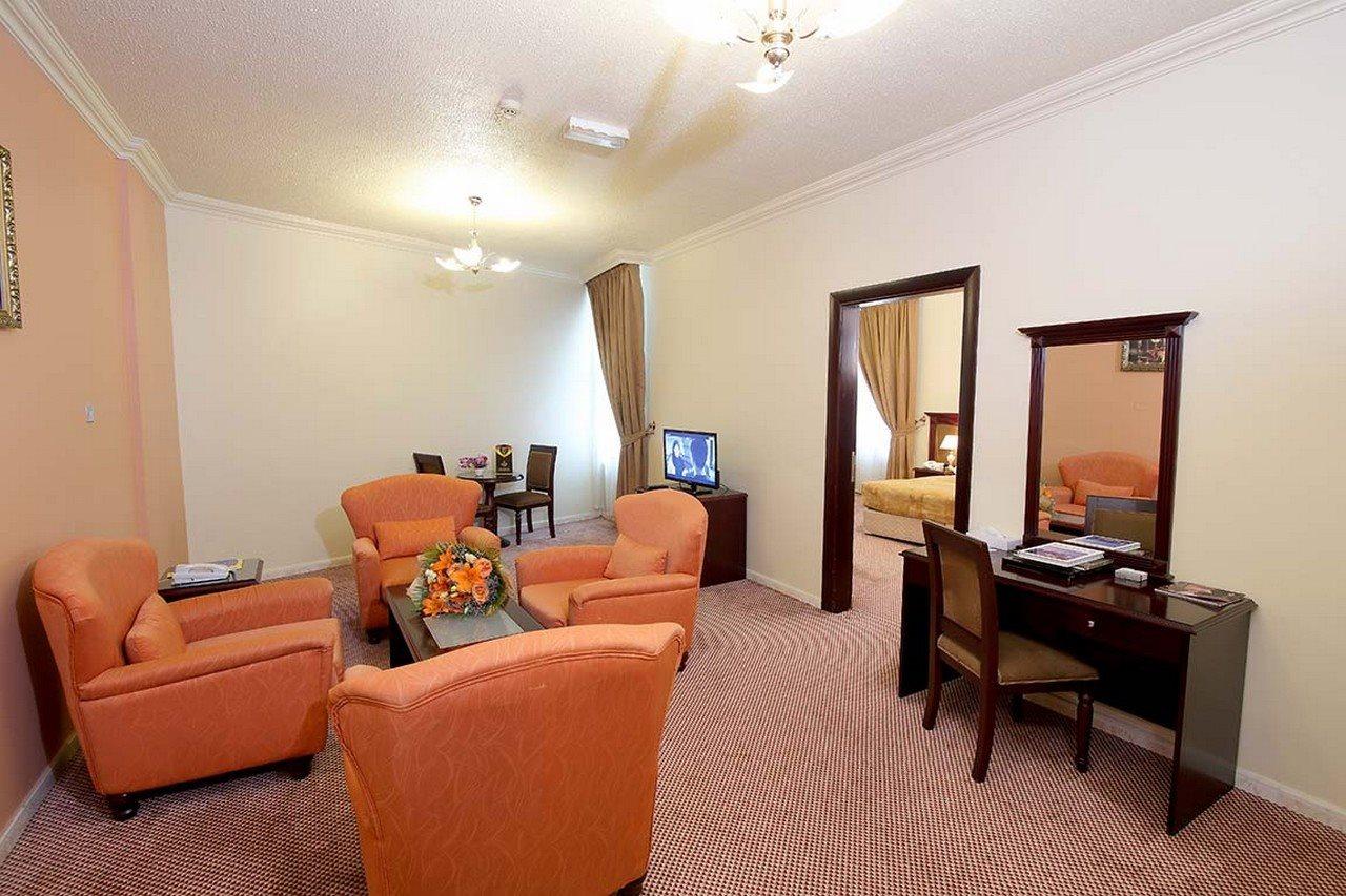 Al Bustan Hotel Szardża Zewnętrze zdjęcie