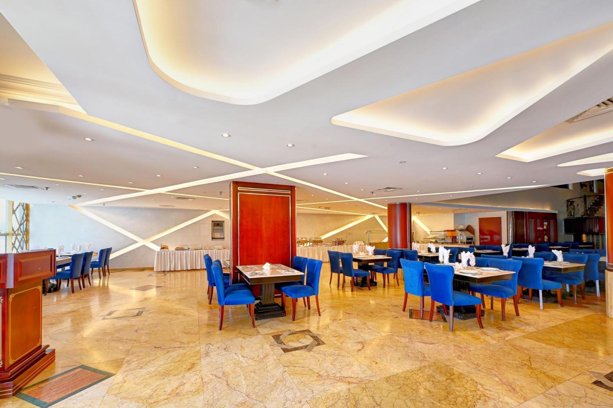Al Bustan Hotel Szardża Zewnętrze zdjęcie