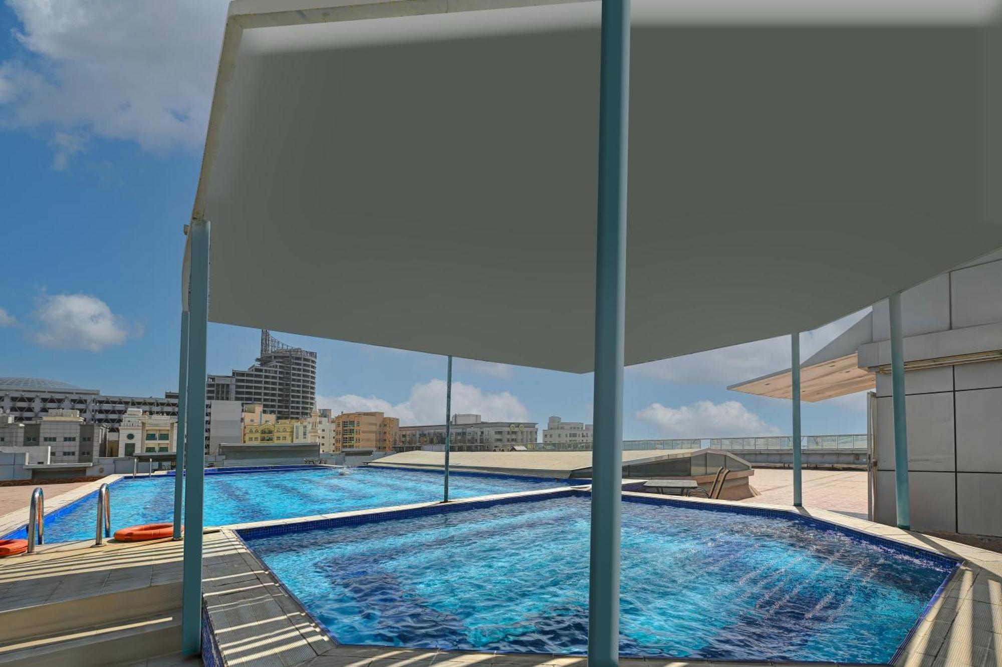 Al Bustan Hotel Szardża Zewnętrze zdjęcie